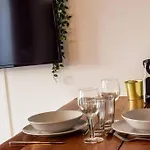 Daire De Gamme, Renovation Neuve Style 4 Etoiles