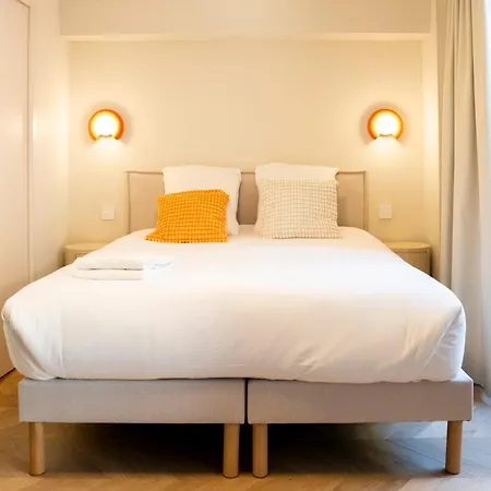 De Gamme, Renovation Neuve Style 4 Etoiles Daire